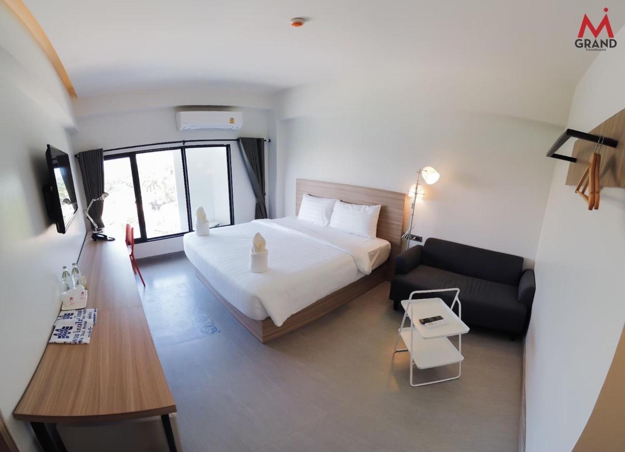 Mgrand Otel Roi Et Dış mekan fotoğraf